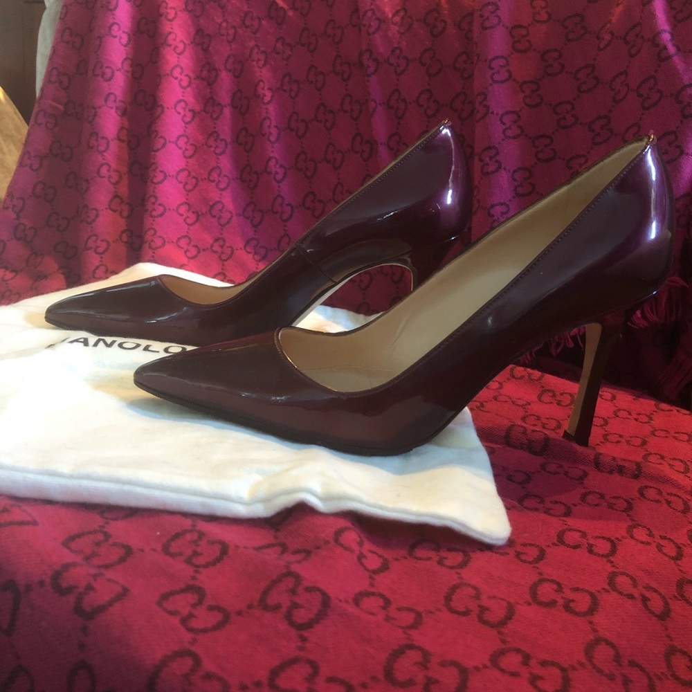 Manolo Blahnik Purple Patent Pump Sz 36 Fabulous with the Etro Coat in my closet